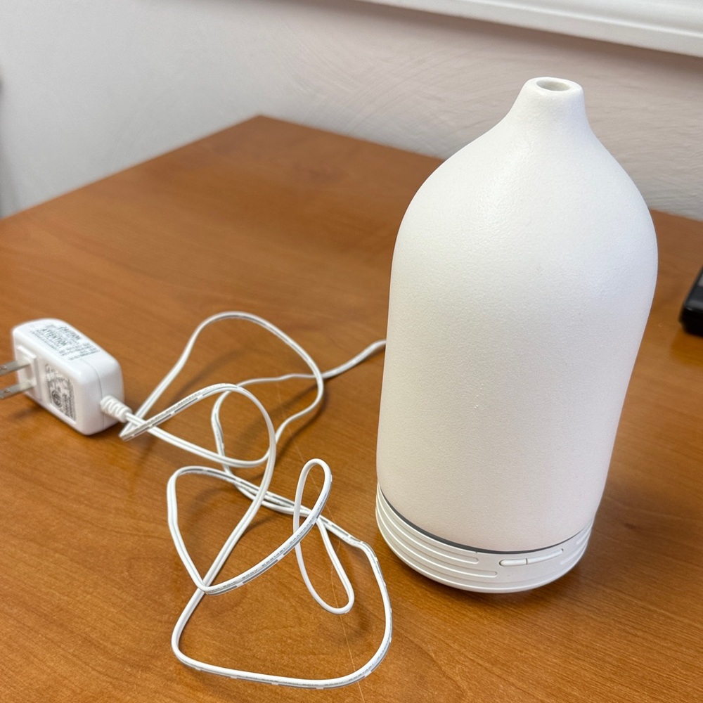 Ceramic Aromatherapy diffuser for essential oils.